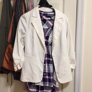 White 3/4 sleeve Blazer
